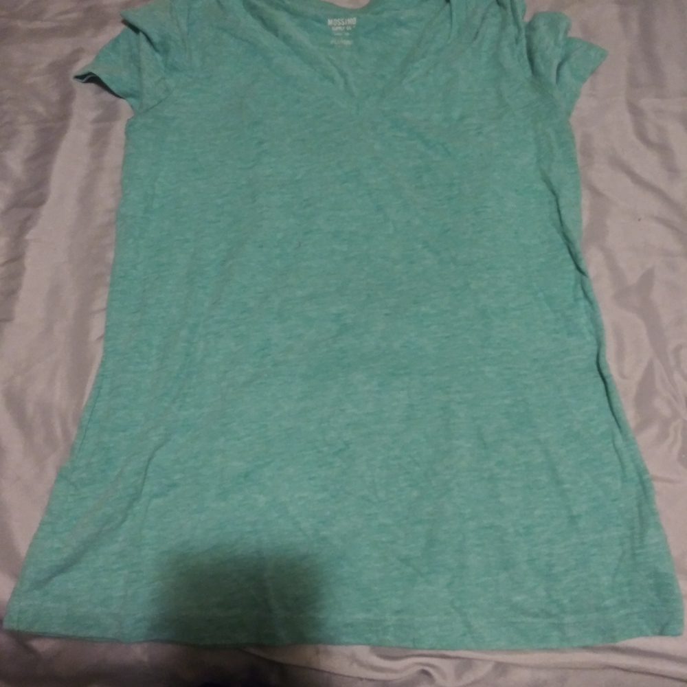 LARGE WOMENS MOSSIMO T SHIRT